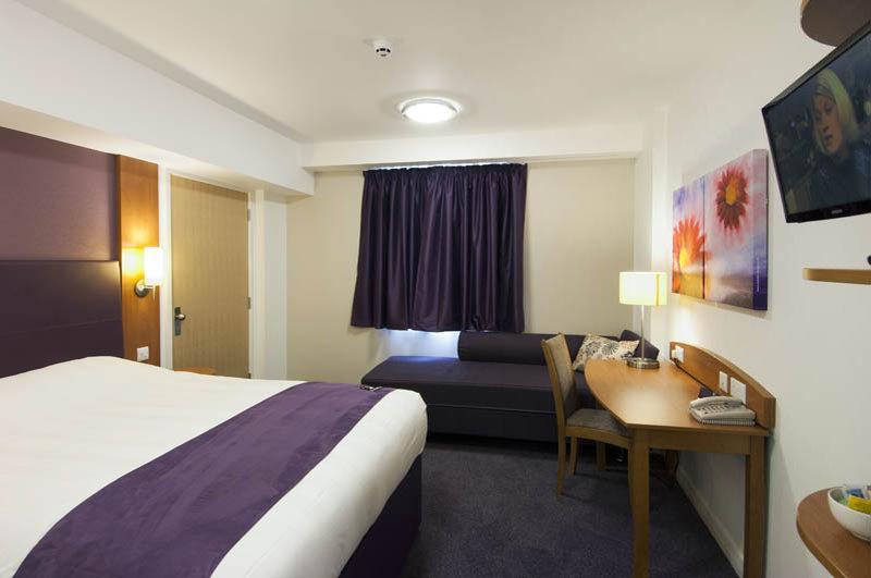 Premier Inn Premier Inn Truro Exterior photo